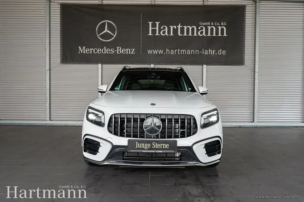 Gebraucht Mercedes GLB35 AMG 306 PS (225 kW) 2024 Polarweiß SUV