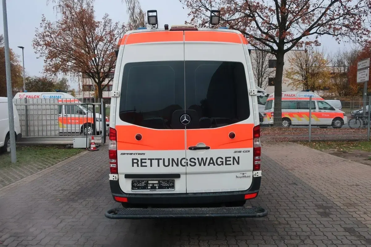 Gebraucht Mercedes Sprinter 163 PS (119 kW) 2015 Weiß Van