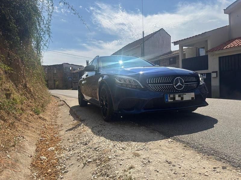Blau Gebraucht 2020 Mercedes C220 Limousine | 19.500 € (Superpreis) - Bild 1/4