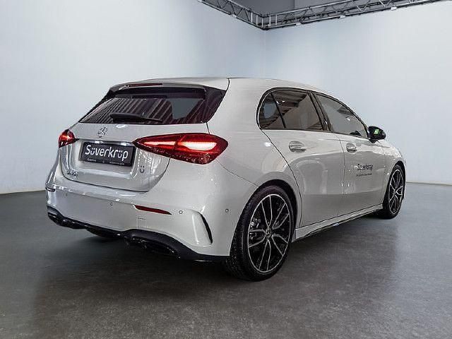 Gebraucht Mercedes A200 AMG line 150 PS (110 kW) 2026