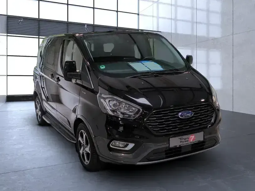 Gebraucht Ford Tourneo Custom Active 170 PS (125 kW) 2023 Schwarz Van