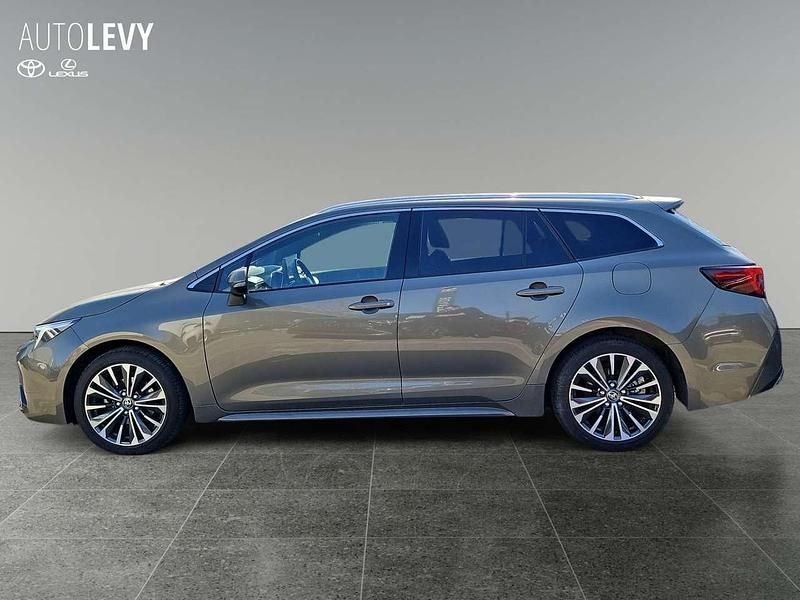 Gebraucht Toyota Corolla 196 PS (144 kW) 2024 Bronze Kombi