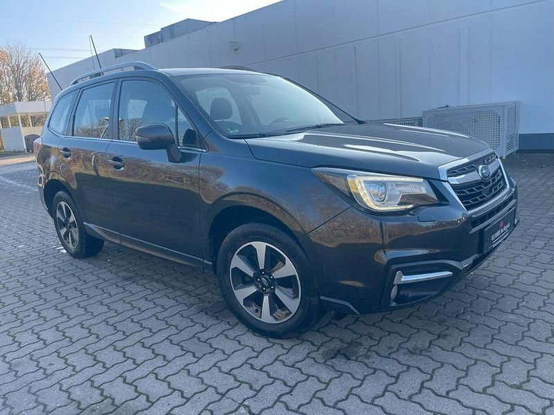 Grau Gebraucht 2016 Subaru Forester Exclusive+ SUV | 8.650 € (Fairer Preis) - Bild 1/4