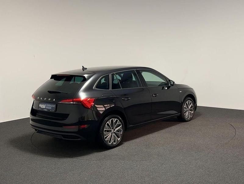Gebraucht Skoda Scala Ambition 150 PS (110 kW) 2023 Schwarz Kleinwagen