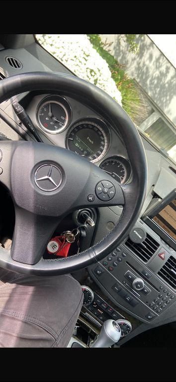 Gebraucht Mercedes C300 Elegance 231 PS (169 kW) 2010 Weiß Limousine