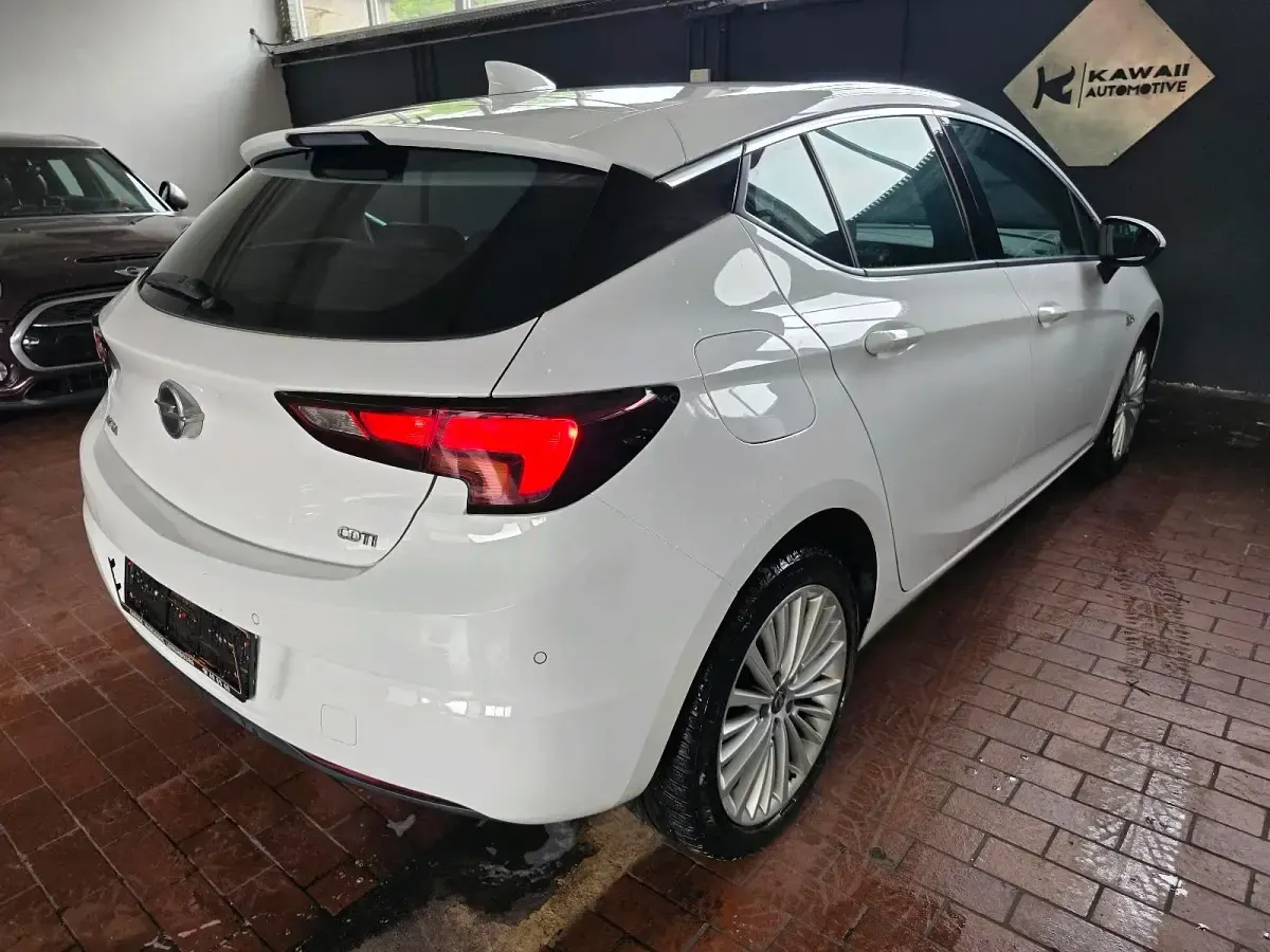 Gebraucht Opel Astra 108 PS (79 kW) 2017 Weiß Limousine