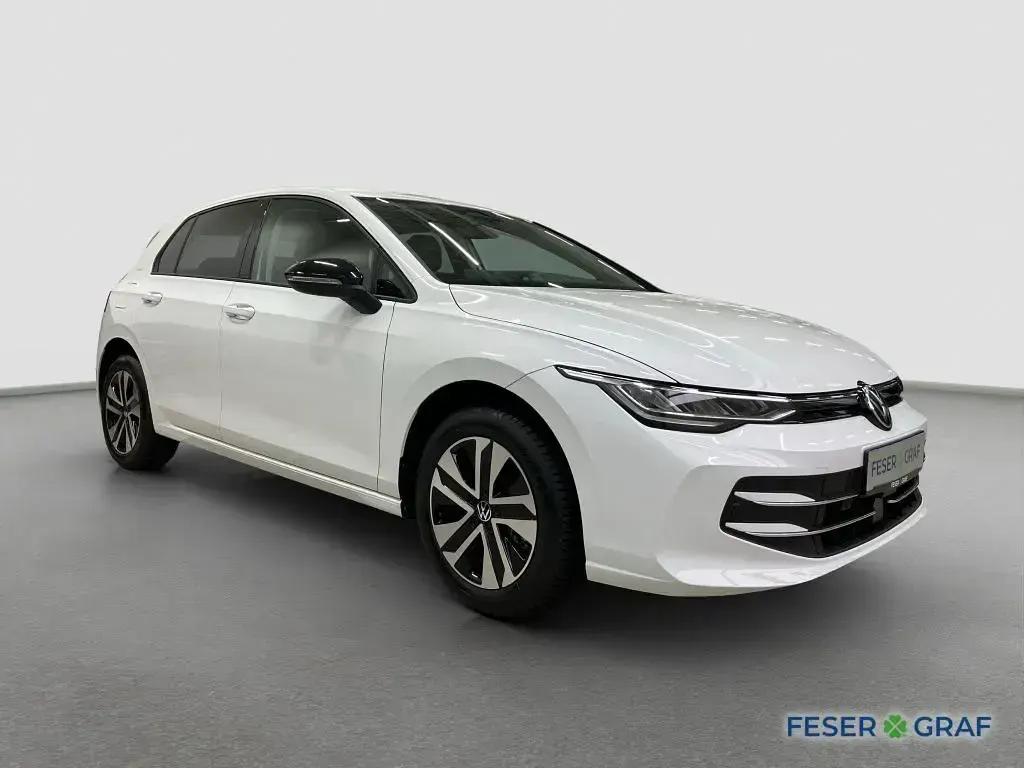 Gebraucht VW Golf VIII 116 PS (85 kW) 2026 Pure white Limousine