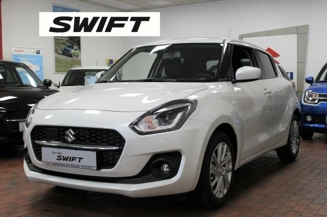 Weiß Gebraucht 2023 Suzuki Swift Comfort Kleinwagen | 16.940 € (Fairer Preis) - Bild 1/4