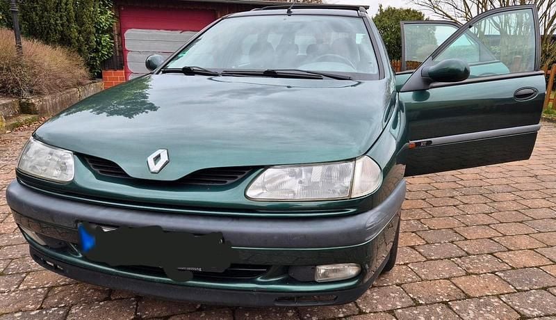 Gebraucht Renault Laguna 90 PS (66 kW) 1997 Grün Kombi