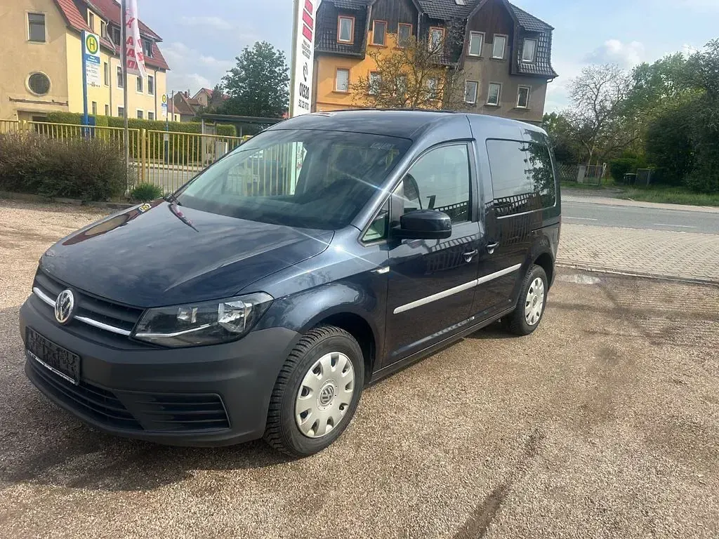Gebraucht VW Caddy Trendline 102 PS (75 kW) 2017 Blau Van / Kleinbus
