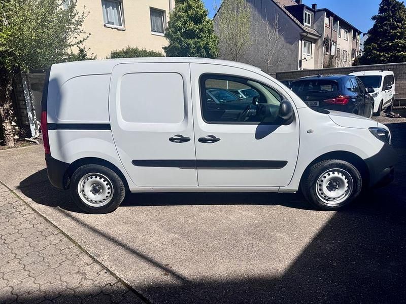 Gebraucht Mercedes Citan 108 75 PS (55 kW) 2019 Weiß Van / Kleinbus