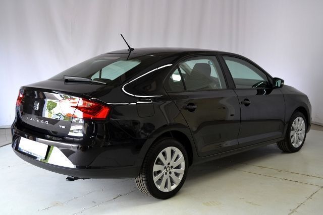 Gebraucht Seat Toledo Style 110 PS (80 kW) 2016 Schwarz Limousine