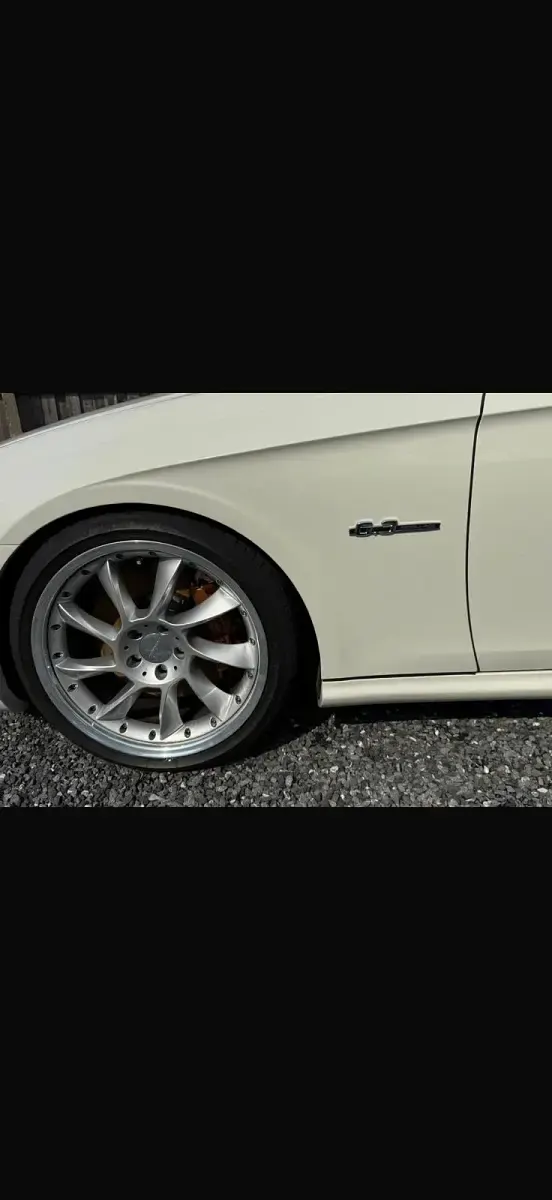 Gebraucht Mercedes CLS63 AMG AMG 514 PS (378 kW) 2008 Weiß Coupé