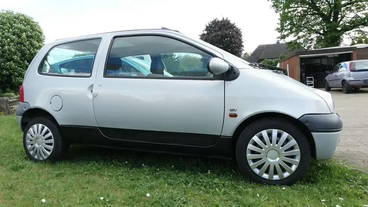 Gebraucht Renault Twingo Liberty 75 PS (55 kW) 2002 Silber Kleinwagen
