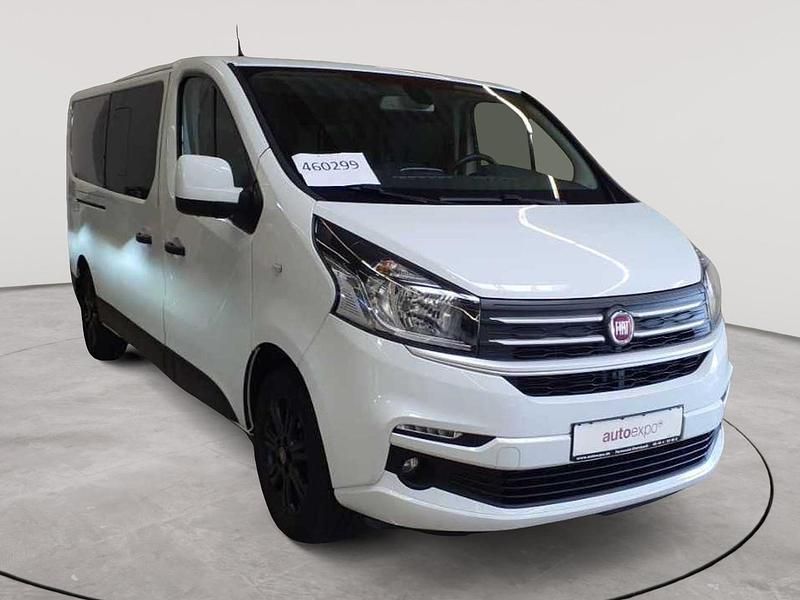 Weiß Gebraucht 2018 Fiat Talento Family Van | 23.990 € (Fairer Preis) - Bild 1/4