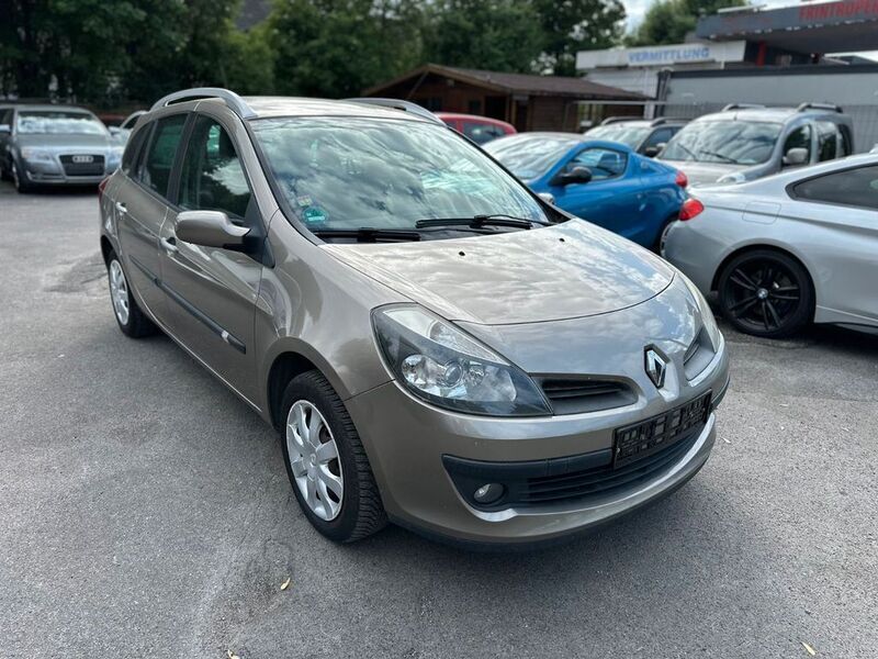 Braun Gebraucht 2008 Renault Clio II Dynamique Limousine | 2.999 € (Etwas zu teuer) - Bild 1/4