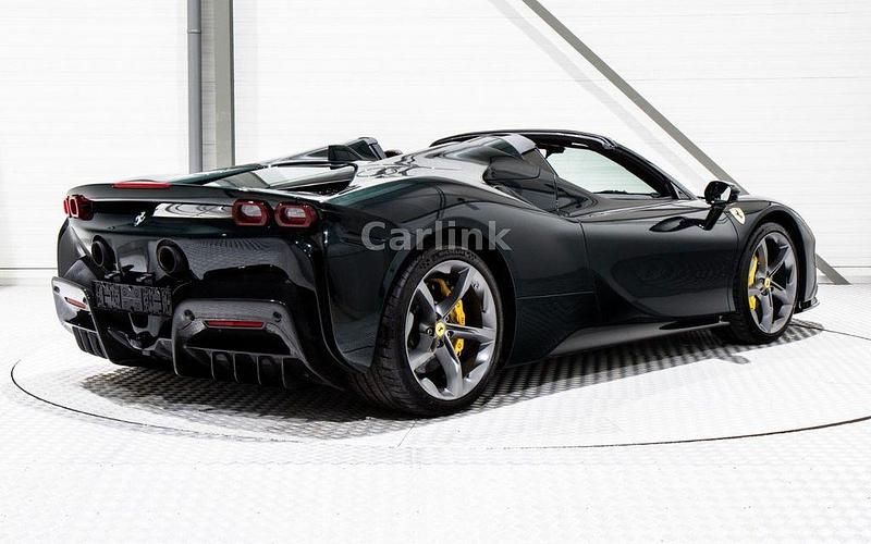 Gebraucht Ferrari SF90 1001 PS (736 kW) 2023 Grün Cabrio
