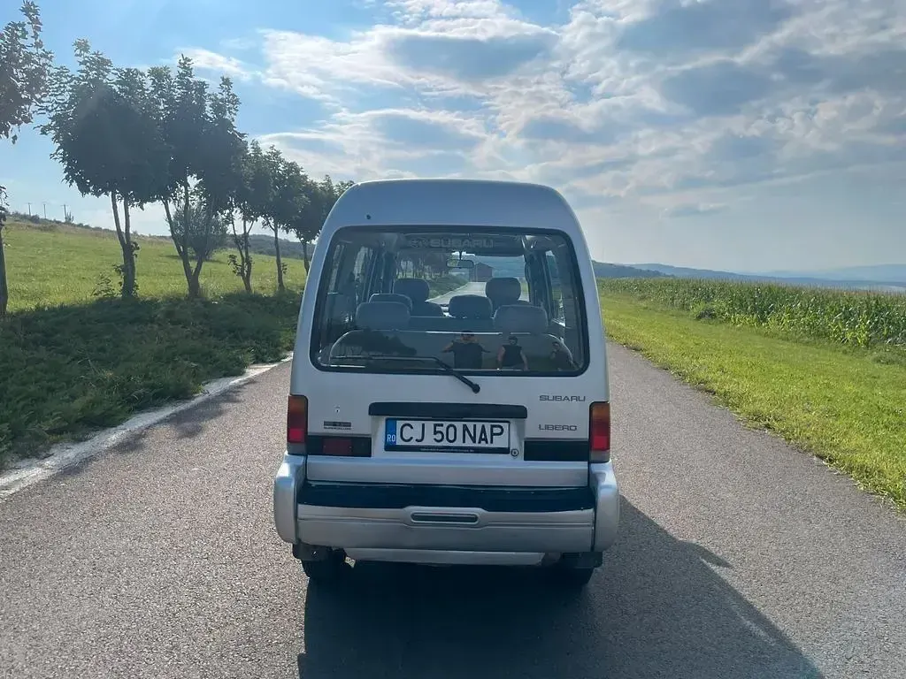 Gebraucht Subaru Libero 54 PS (39 kW) 1993 Silber Van / Kleinbus