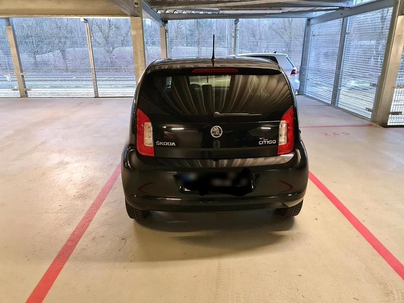 Gebraucht Skoda Citigo 60 PS (44 kW) 2014 Schwarz Kleinwagen