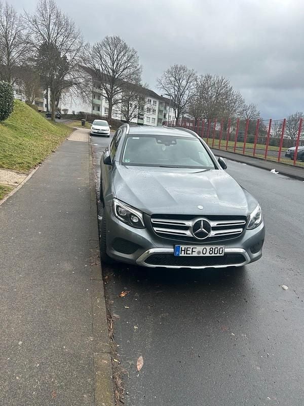 Gebraucht Mercedes GLC250 AMG 204 PS (150 kW) 2016 Grau SUV