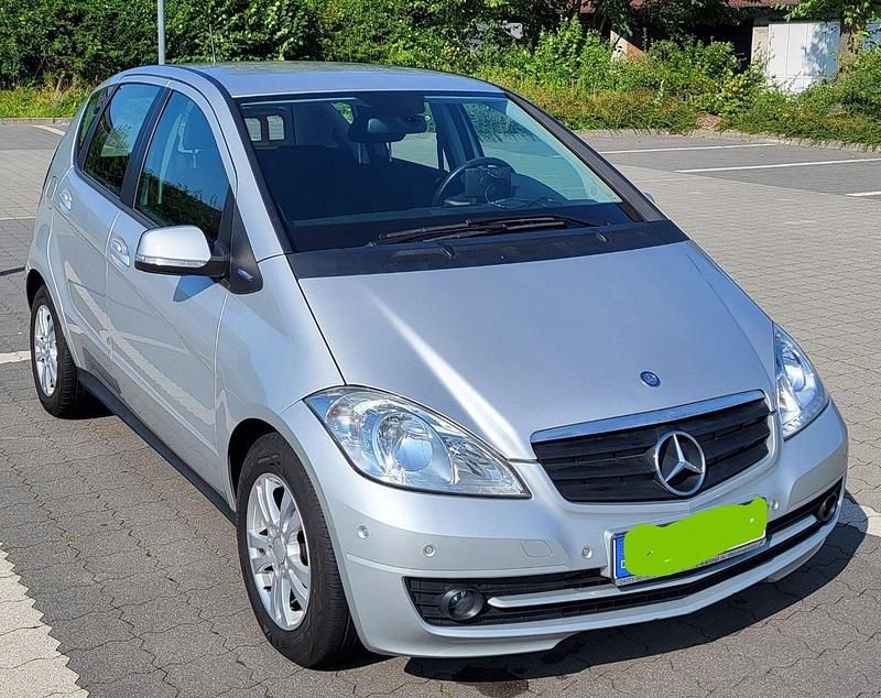 Silber Gebraucht 2011 Mercedes A160 SUV | 4.800 € (Etwas zu teuer) - Bild 1/4