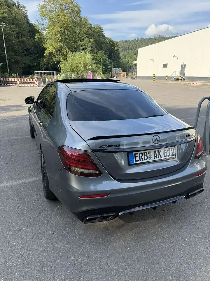 Gebraucht Mercedes E63 AMG AMG 612 PS (450 kW) 2019 Grau Limousine
