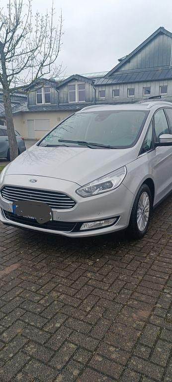 Gebraucht Ford Galaxy Titanium 190 PS (139 kW) 2020 Silber Van / Kleinbus