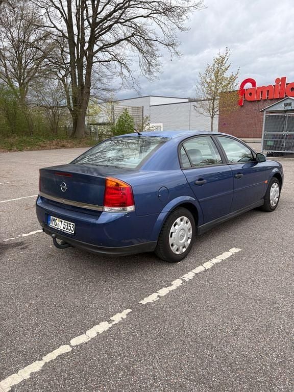 Second-hand Opel Vectra 122 CP (89 kW) 2002 Albastru Berlinǎ