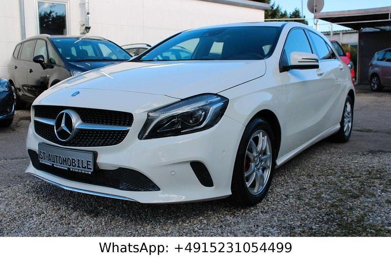 Weiß Gebraucht 2017 Mercedes A200 Kleinwagen | 11.750 € (Guter Preis) - Bild 1/4