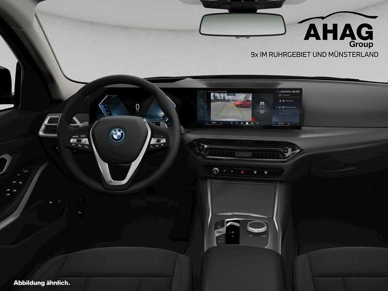 Neu BMW 320e Shadowline 204 PS (150 kW) 2026 Schwarz Kombi