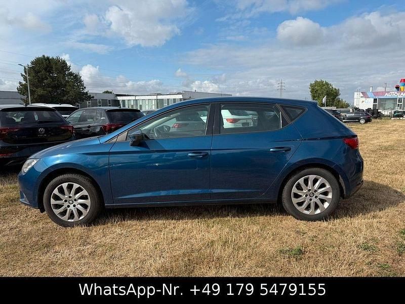 Blau Gebraucht 2015 Seat Leon Style Limousine | 7.490 € (Fairer Preis) - Bild 1/4
