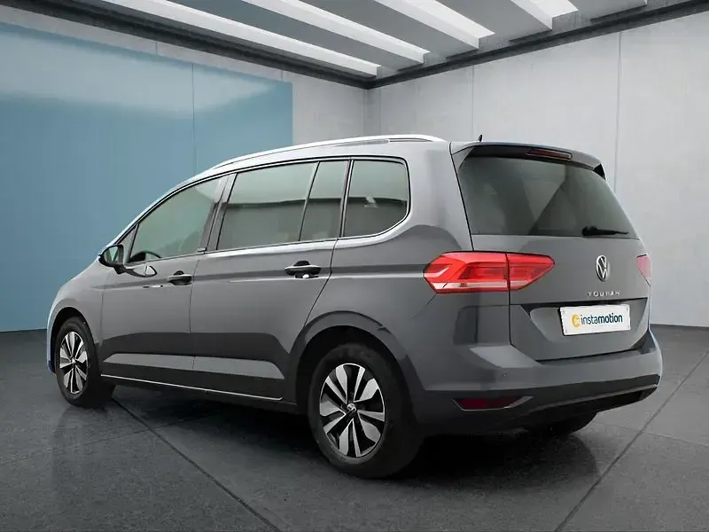 Gebraucht VW Touran 150 PS (110 kW) 2024 Grau Van / Kleinbus