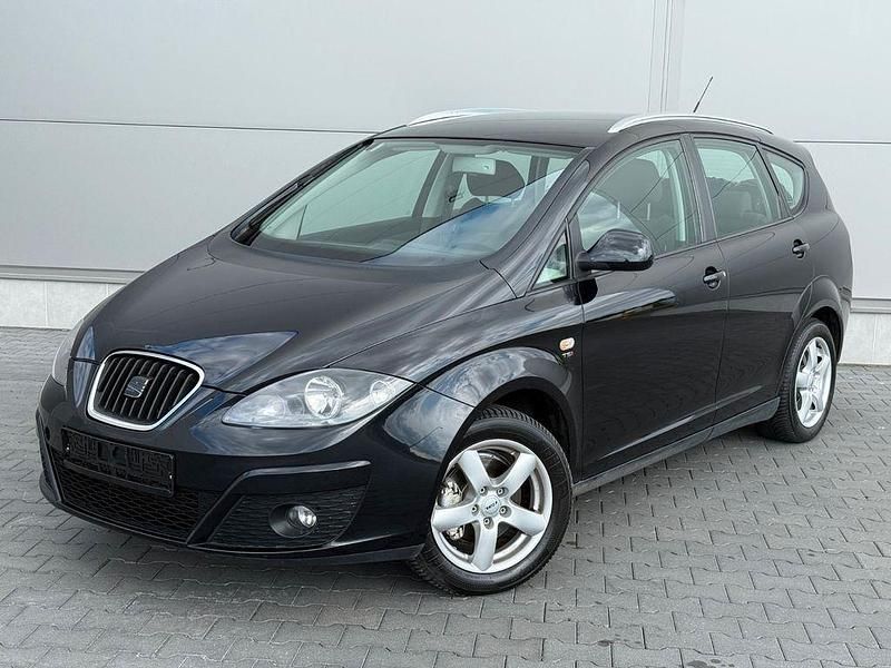 Schwarz Gebraucht 2012 Seat Altea XL Stylance Van / Kleinbus | 4.990 € (Fairer Preis) - Bild 1/4