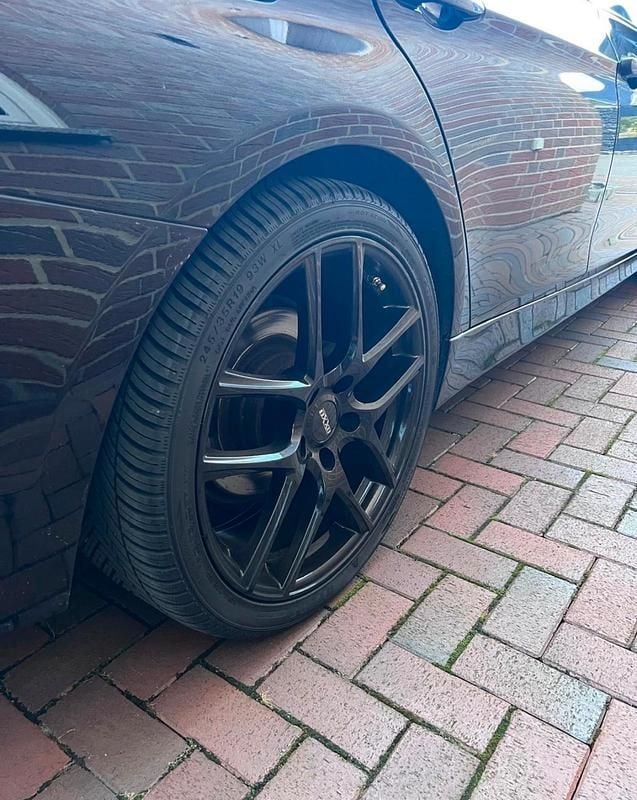 Second-hand BMW 318 143 CP (105 kW) 2013 Negru Berlinǎ