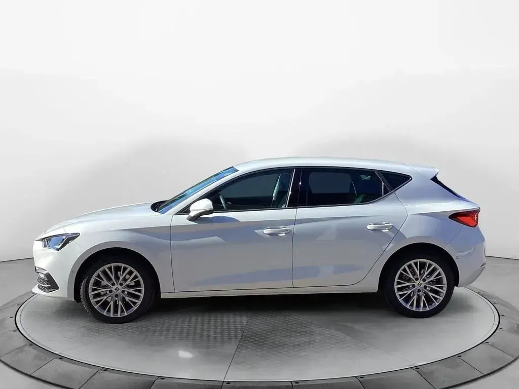 Gebraucht Seat Leon 150 PS (110 kW) 2025 Glacial weiß metallic Limousine