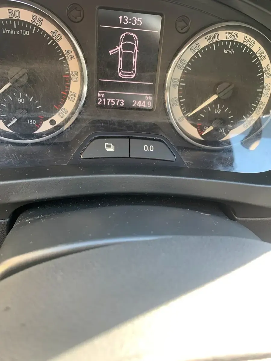 Gebraucht Skoda Rapid 90 PS (66 kW) 2015 Schwarz Kleinwagen