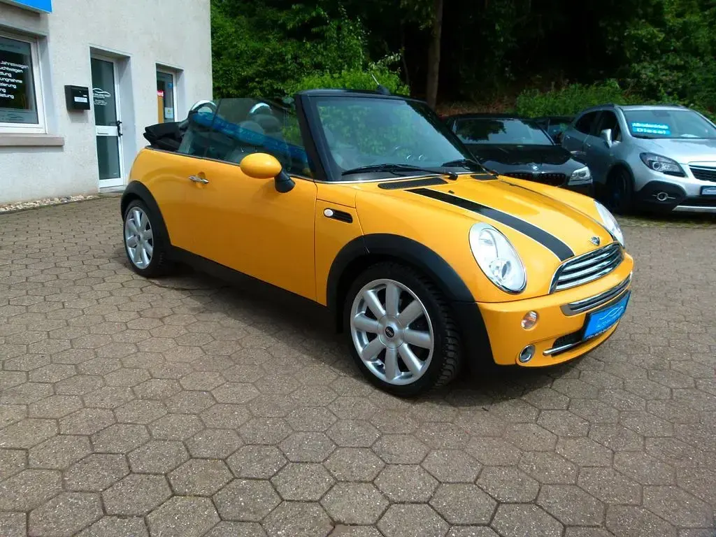 Gebraucht Mini Cooper S Cabriolet 116 PS (85 kW) 2008 Gelb Cabrio