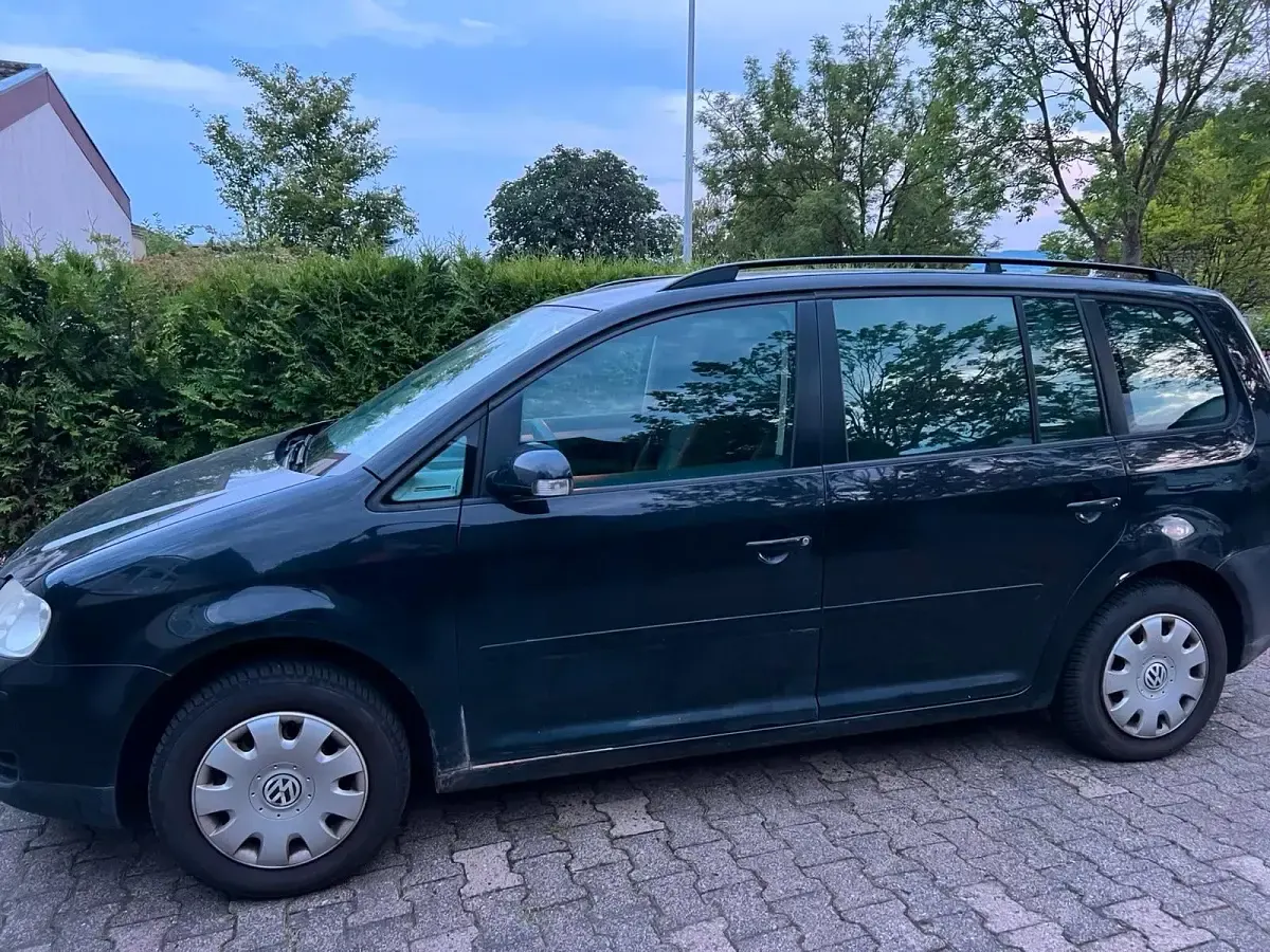 Gebraucht VW Touran 105 PS (77 kW) 2003 Schwarz Van / Kleinbus