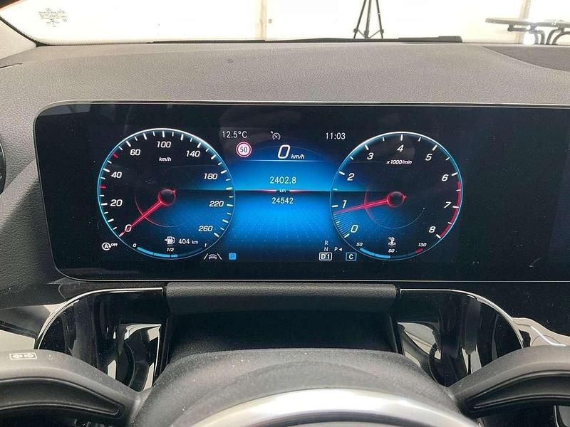 Gebraucht Mercedes GLA200 Progressive 163 PS (119 kW) 2020 Grau SUV