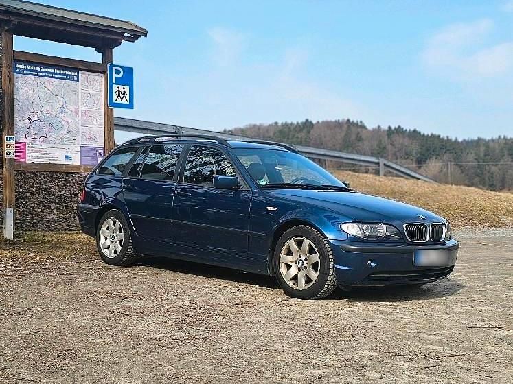 Gebraucht BMW 320 150 PS (110 kW) 2003 Blau Kombi