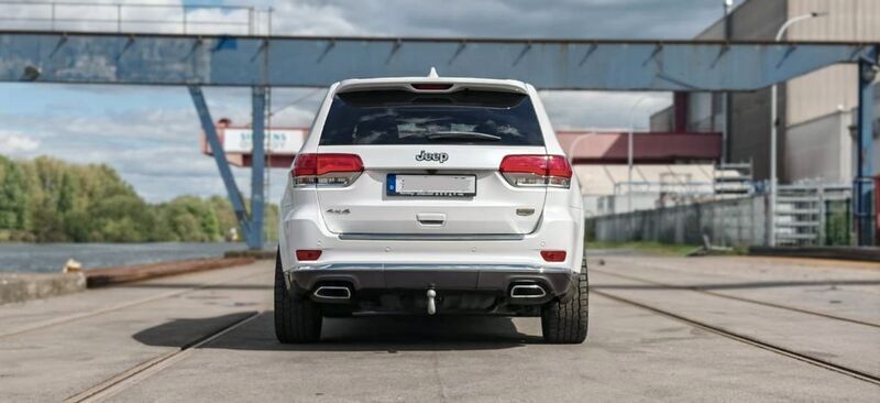 Weiß Gebraucht 2019 Jeep Grand Cherokee Summit SUV | 32.900 € - Bild 1/4