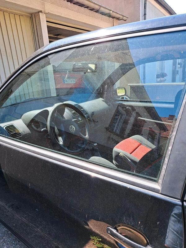 Schwarz Gebraucht 1999 VW Lupo Kleinwagen | 400 € (Guter Preis) - Bild 1/4