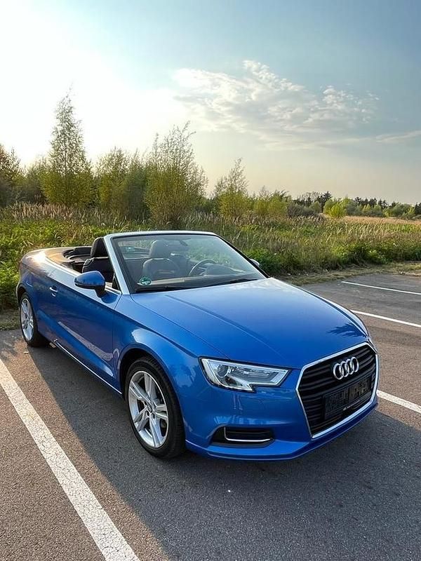 Usata Audi A3 Design 150 CV (110 kW) 2018 Blu Berlina