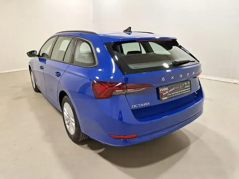 Gebraucht Skoda Octavia Ambition 150 PS (110 kW) 2023 Energyblau Kombi