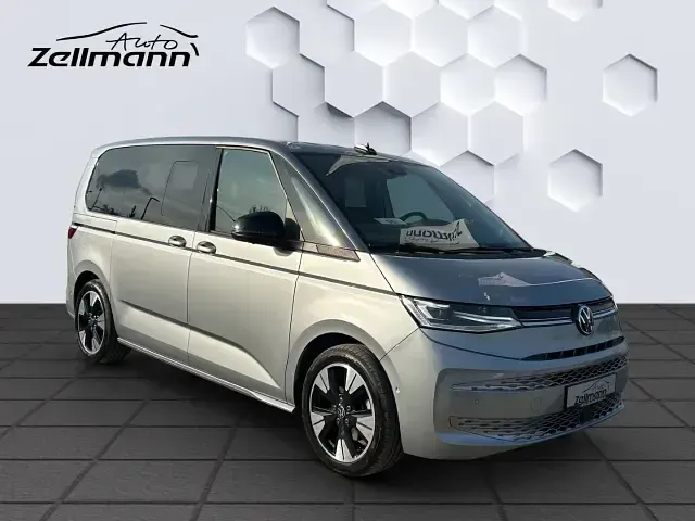 Gebraucht VW Multivan Life 150 PS (110 kW) 2025 Silber Van / Kleinbus