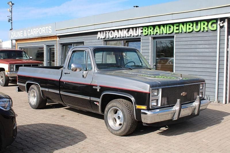 Gebraucht Chevrolet Silverado 160 PS (117 kW) 1986 Silber Abholung