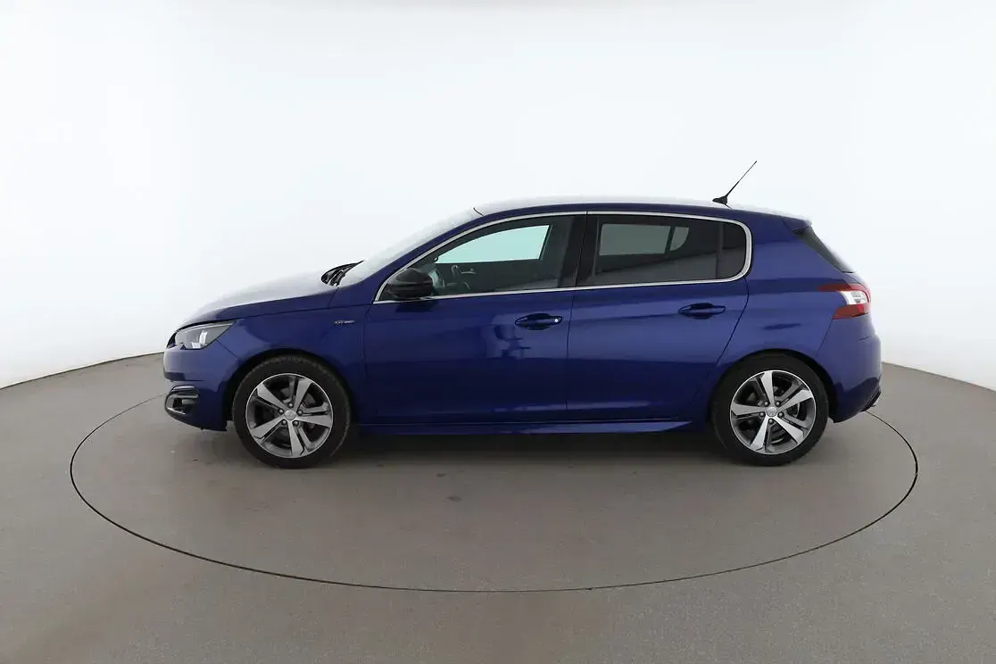 Gebraucht Peugeot 308 Allure 131 PS (96 kW) 2016 Blau Limousine