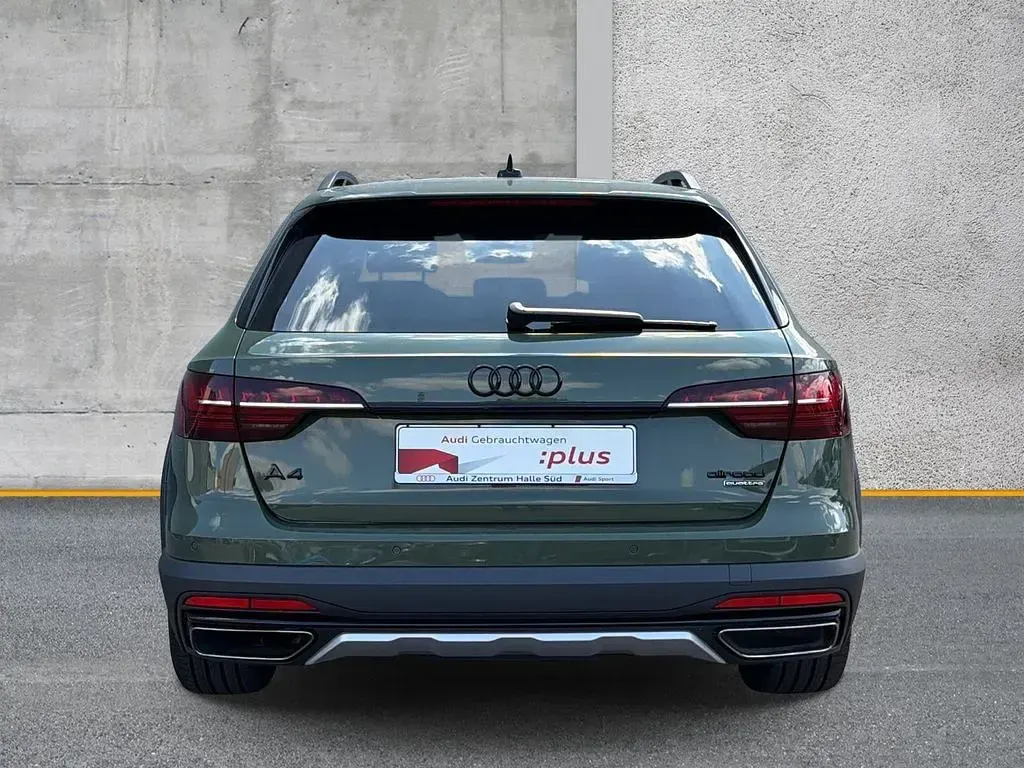 Gebraucht Audi A4 Allroad Sport 204 PS (150 kW) 2023 Distriktgrün metallic Kombi