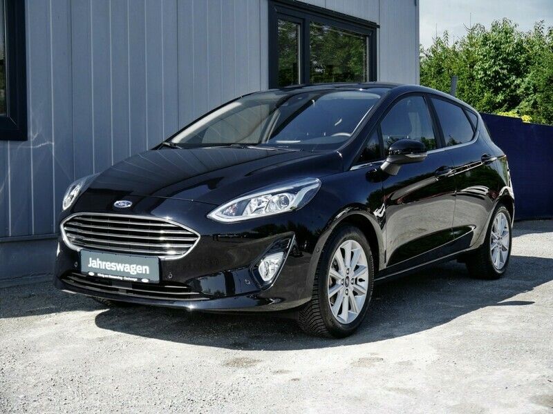Schwarz Gebraucht 2020 Ford Fiesta Titanium Kleinwagen | 17.889 € (Teuer) - Bild 1/4