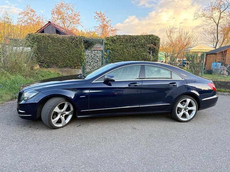 Gebraucht Mercedes CLS350 265 PS (194 kW) 2012 Blau Coupé